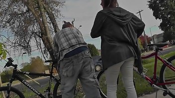 Mariah Leonne Daring public rimjob uncut ManyVids Free Porn Videos