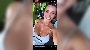 Sara Retali Instagram Story tits nipples flash nipslip insta