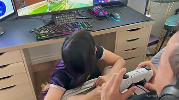 HarrietSugarcookie - blowing the gamer BF