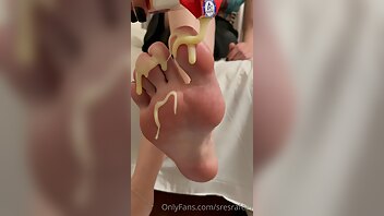 sresrafeet full videos follower enjoying delicious feet made him sucking tasty like onlyfans porn videos xxx