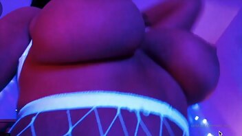 Romi_rain - romi rain starry night twerk time to de stress in bed