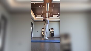 Sophia Diamond Sexy Yoga Stretching Onlyfans Porn Videos