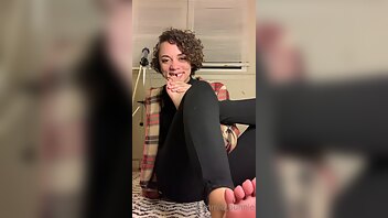 yummie-bunnie-07-03-2021-2048963879-enjoy-watching-me-worship-my-feet-since-you-can-t-do-it-for-me- onlyfans porn videos xxx