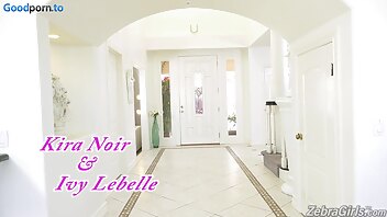 Kira Noir and Ivy Lebelle play with their Assholes