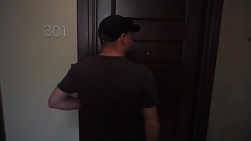 hollyhotwife Midwest First Craigslist Guy Bareback | ManyVids Free Porn Videos