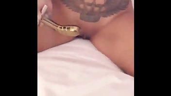 Brittanya Razavi gold vibe toy assisted masturbation porn video