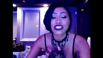SinCityVEE, DoubleDang_V MFC asian cam girl wears sexy lingerie