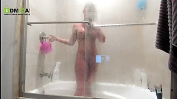 downanddirty18 boy girl blowjob & shower masturbation - Chaturbate BG