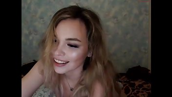 moon_woman busty camwhore sucking finger Chaturbate nude cam porn video