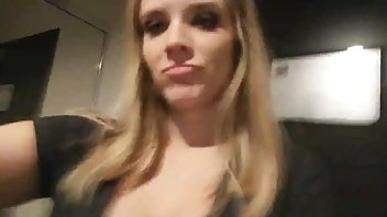 Candie Cane vegas hotel room carpet pee and cum | ManyVids Free Porn Videos