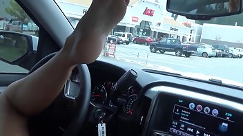 Katie71 Public Parking Lot Masturbation | ManyVids Free Porn Videos