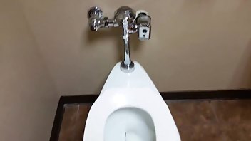 Candie Cane gym garbage can pee | ManyVids Free Porn Videos