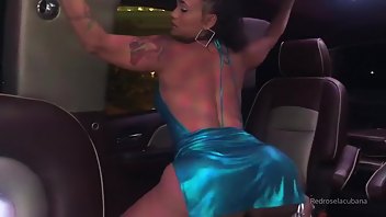 Red Rose LaCubana - Limo Twerk x Blowjob *OF*
