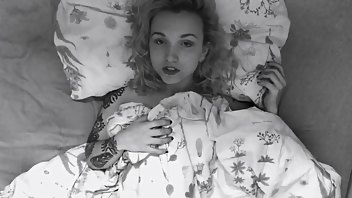 lilkittenluna beautiful agony ManyVids Free Porn Videos