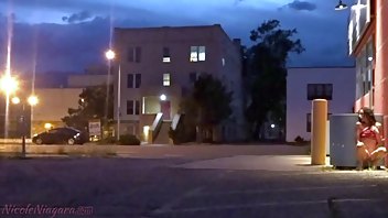 nicoleniagara fucking my pussy outside on the sidewalk – teens, outdoors | ManyVids porn videos
