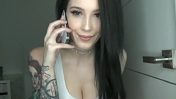 Noelle Easton Pantyhosed Hooters Girls Make You Weak ManyVids Free Porn Videos