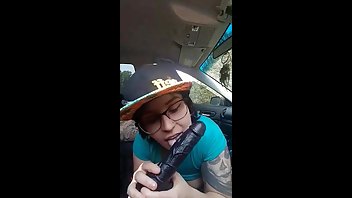 tinytonitv sloppy car blowjob free xxx videos